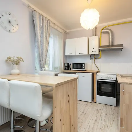 Light, Cozy Appartamento