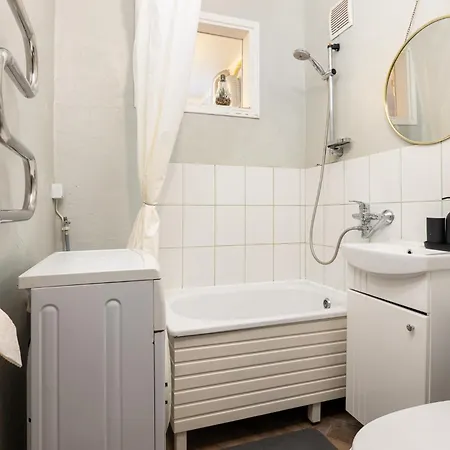 Bright2-room Next To Kalamaja,freeparking&tramstop Apartmán