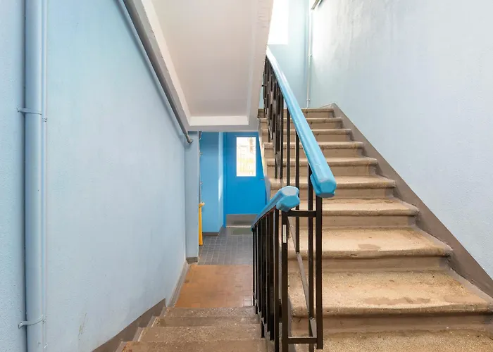 Apartment Light, Cozy