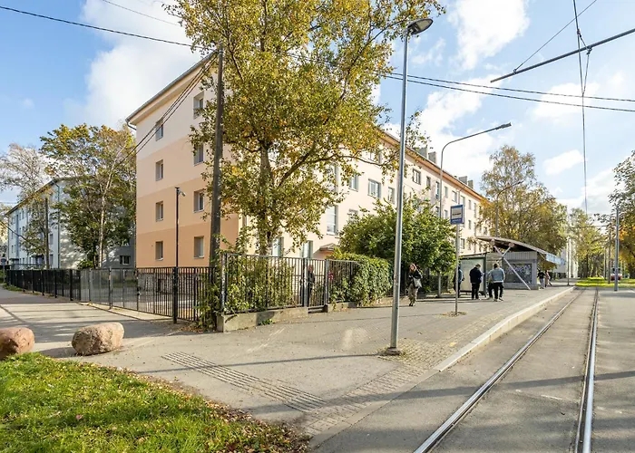 Light, Cozy Apartment *