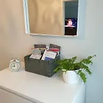 Light, Cozy Apartment *